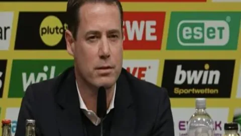 勒布朗-詹姆斯携手AJ4推出新配色，第四款揭秘！